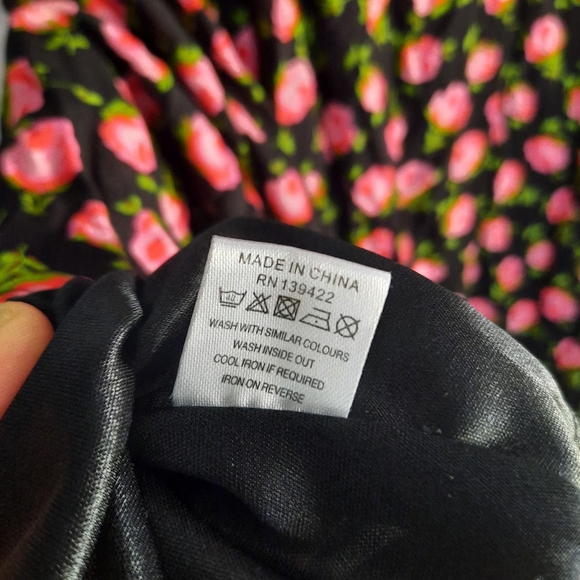 TOBI Black Red Floral Print Mini Dress Size M - Picture 12 of 15